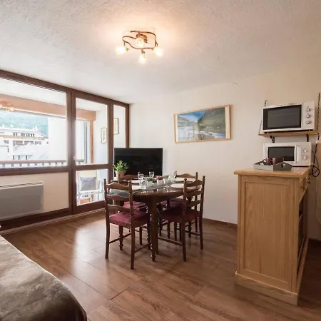 4 Personnes Proche Telepherique, Lary Village - Fr-1-296-174 Apartment